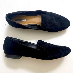 Tahari Frankie flats 8.5 black velvet slip on loafers